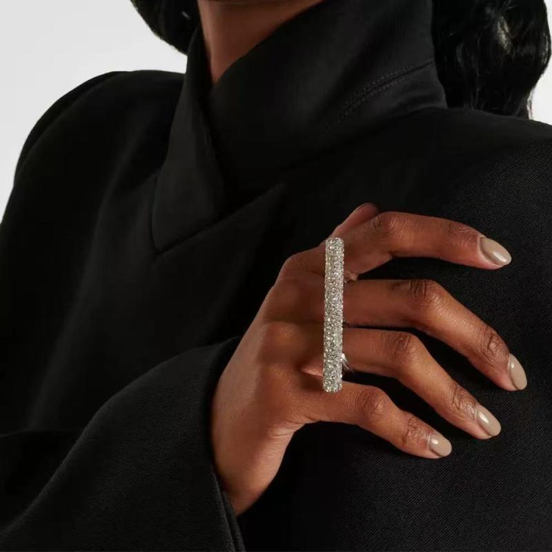 Modny Pierścionek Długi na Dwa – Men'S Accessories Dubai recenzja i cena